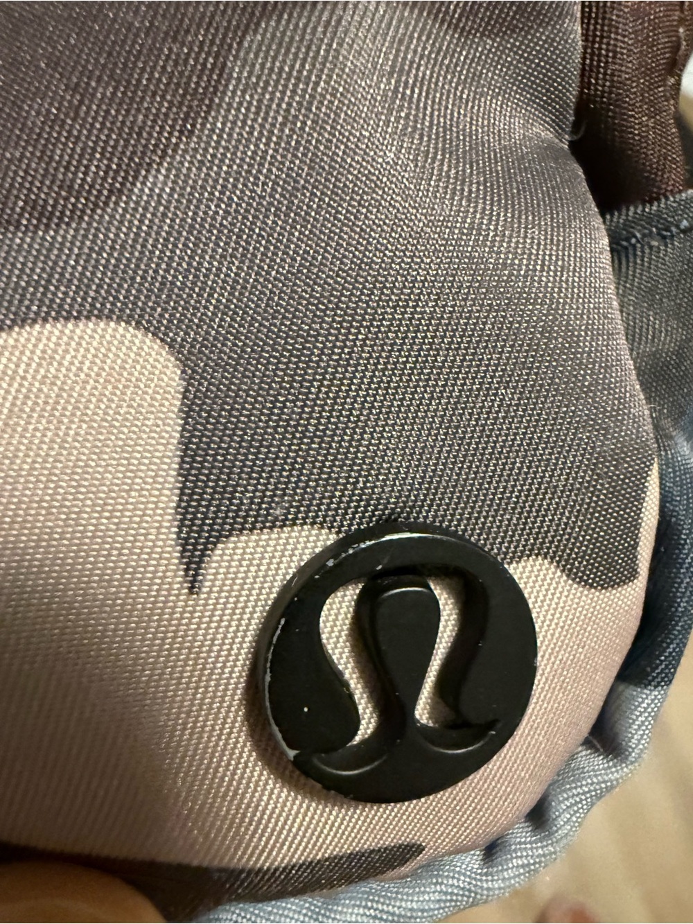 Lululemon Everywhere Belt Bag 1L - Picture 8 of 8